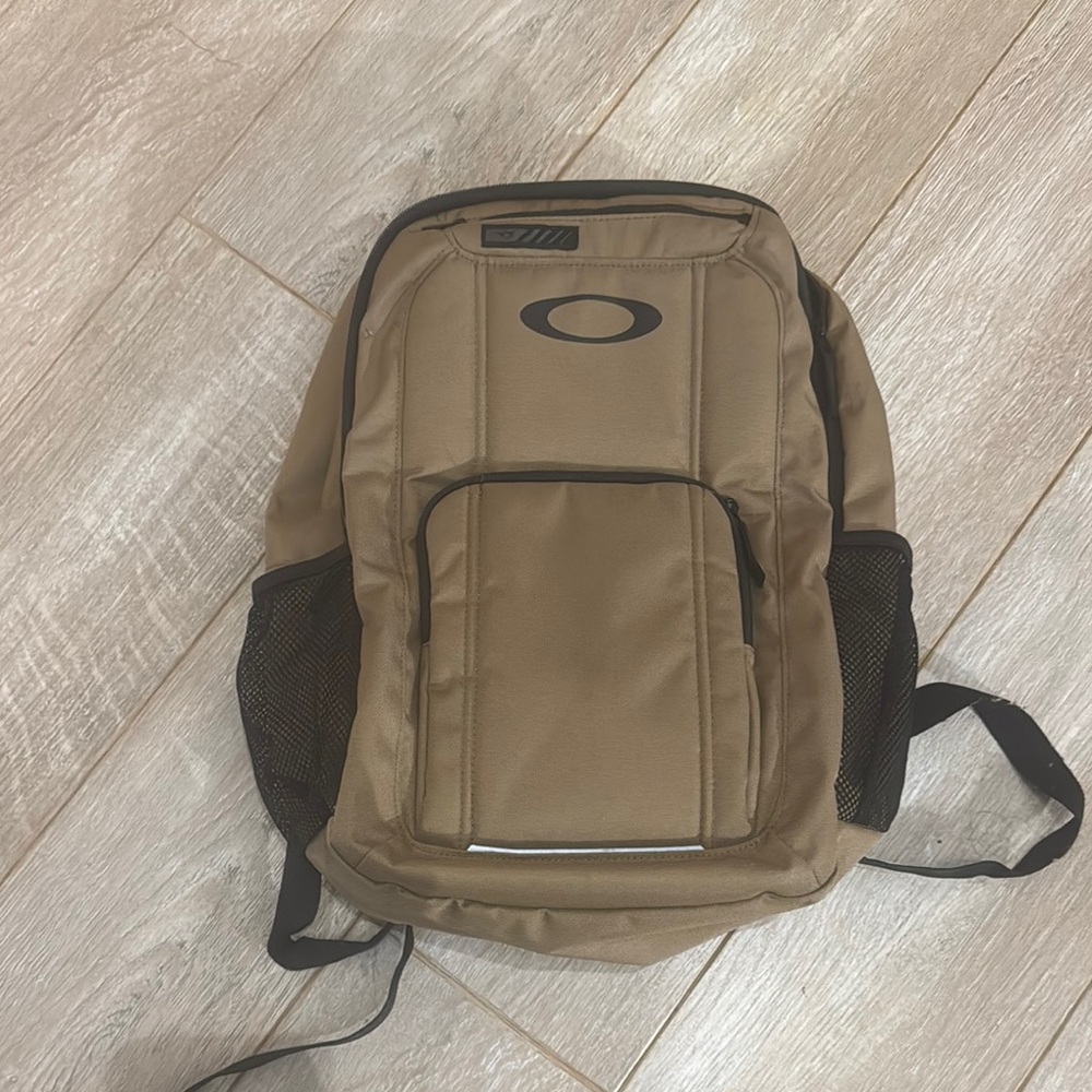 Oakley Tactical Backpack | Durable, Versatile & Everyday Ready